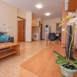 Elit 4 Apartment