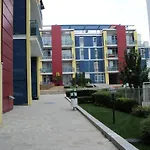 Elit 4 *