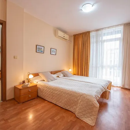 Elit 4 Lägenhet Slăntjev Brjag