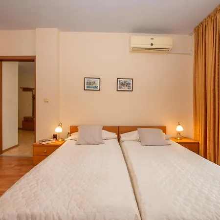 Apartamento In Complex Elit 4