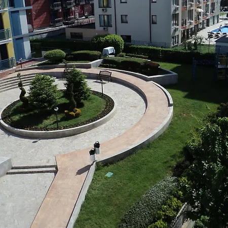 Elit 4 Apartments דירה