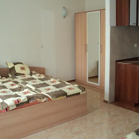 Elit 4 Apartment