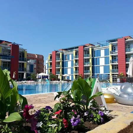 Apartment In Complex Elit 4 *
