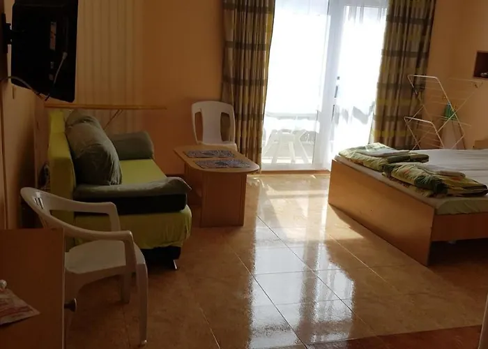In Complex Elit 4 *
