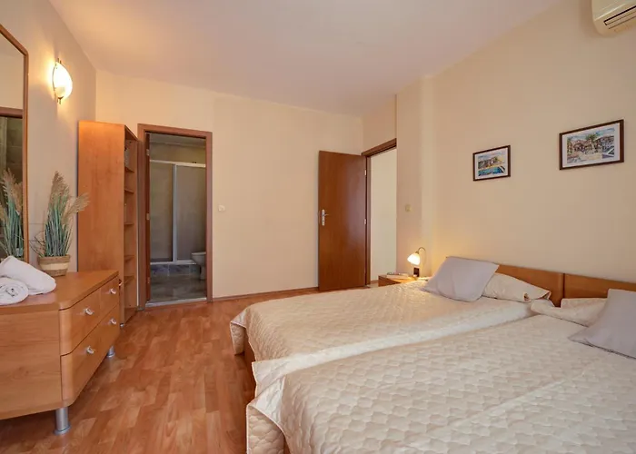 Apartamento In Complex Elit 4